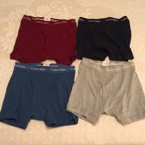 4 Calvin Klein Boxers